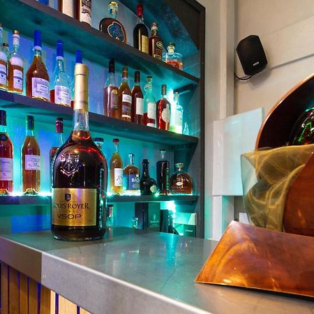 Logis Hotel Restaurant L'Essille Bassac Экстерьер фото
