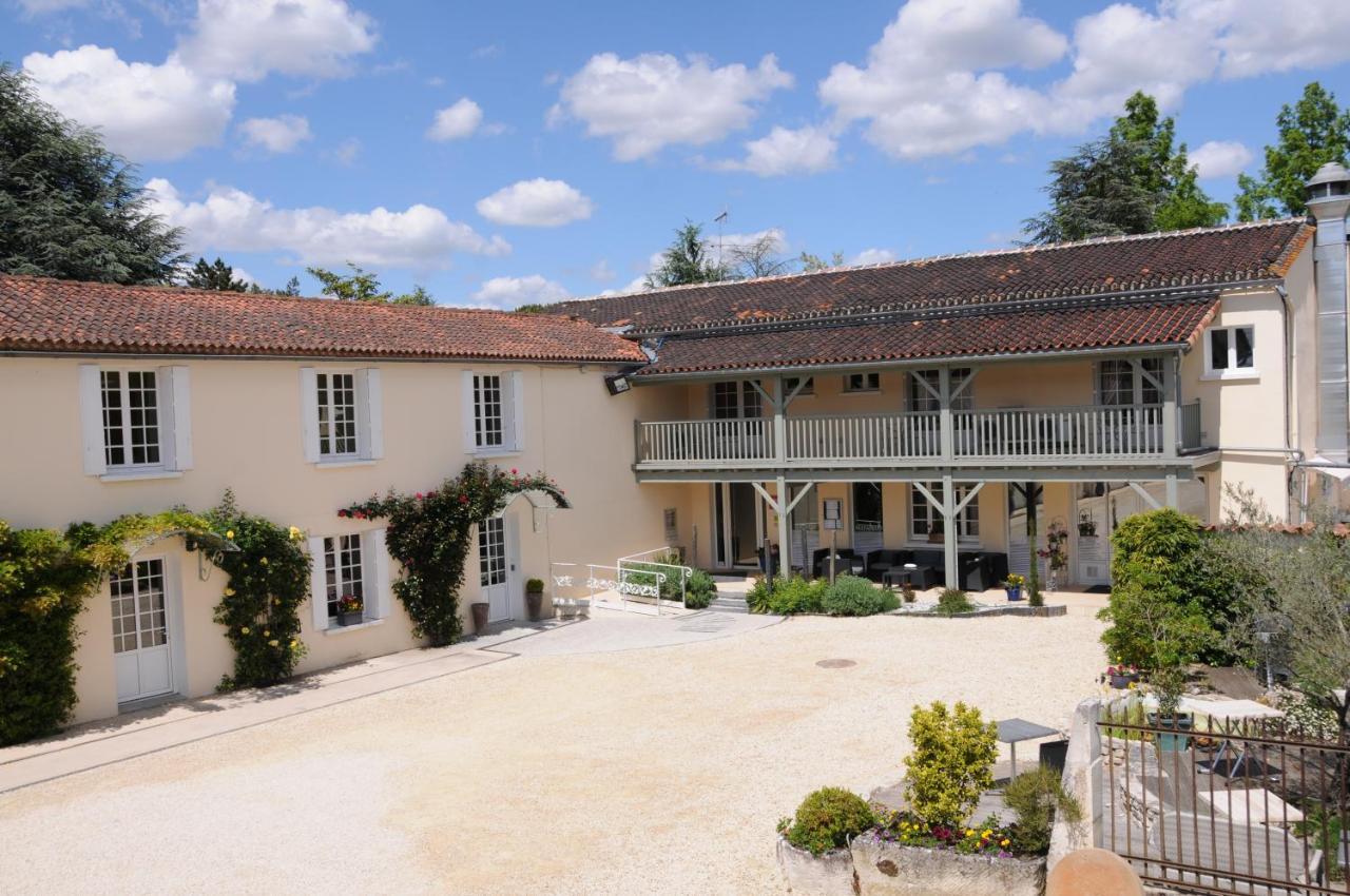 Logis Hotel Restaurant L'Essille Bassac Экстерьер фото