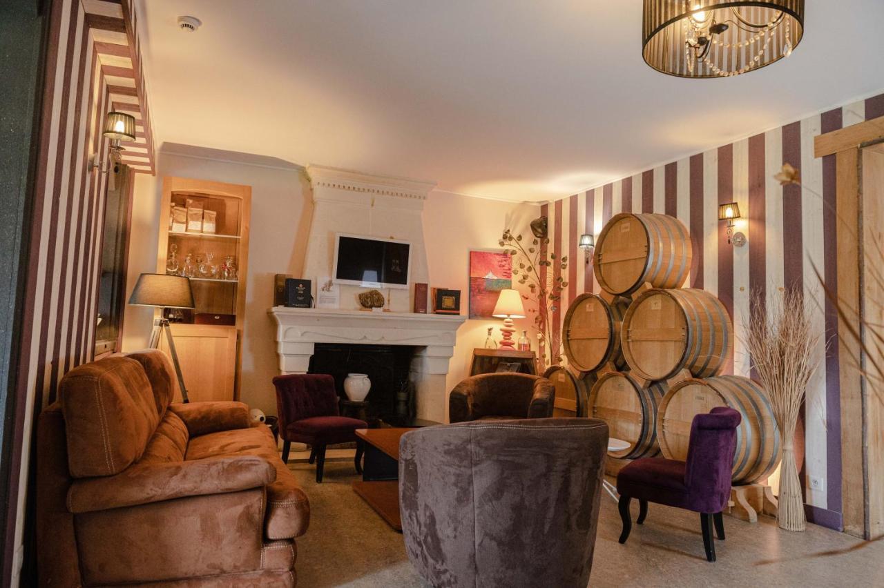 Logis Hotel Restaurant L'Essille Bassac Экстерьер фото