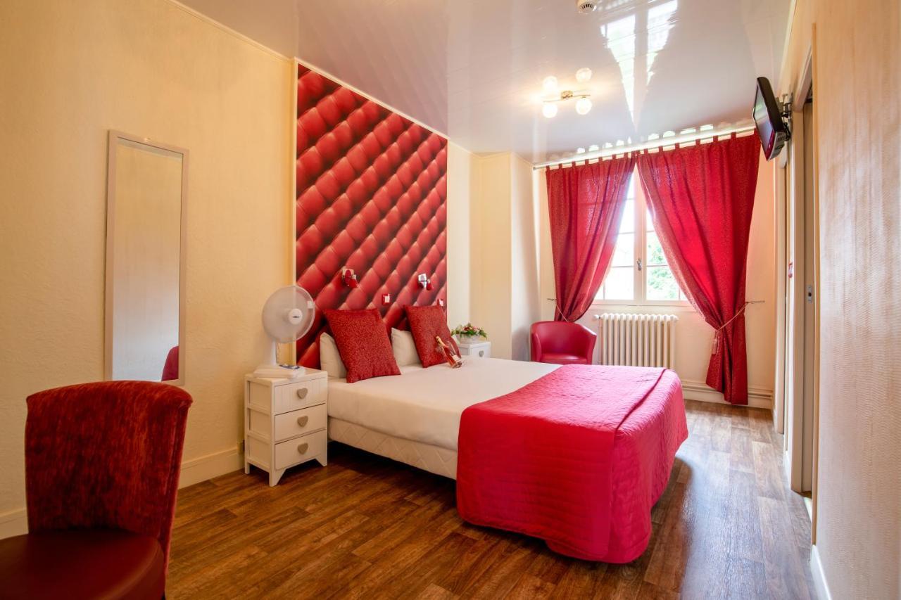 Logis Hotel Restaurant L'Essille Bassac Экстерьер фото